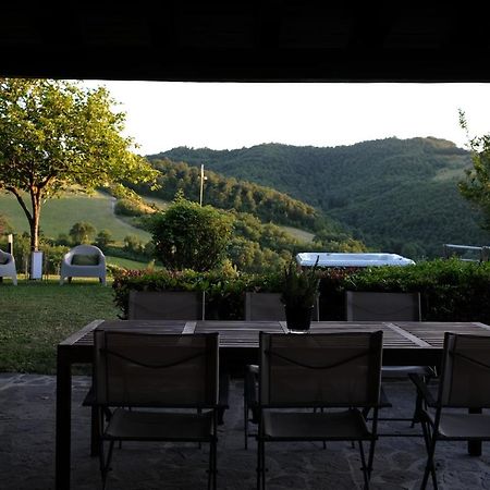 Casa Vacanze Colonnata 구비오 외부 사진