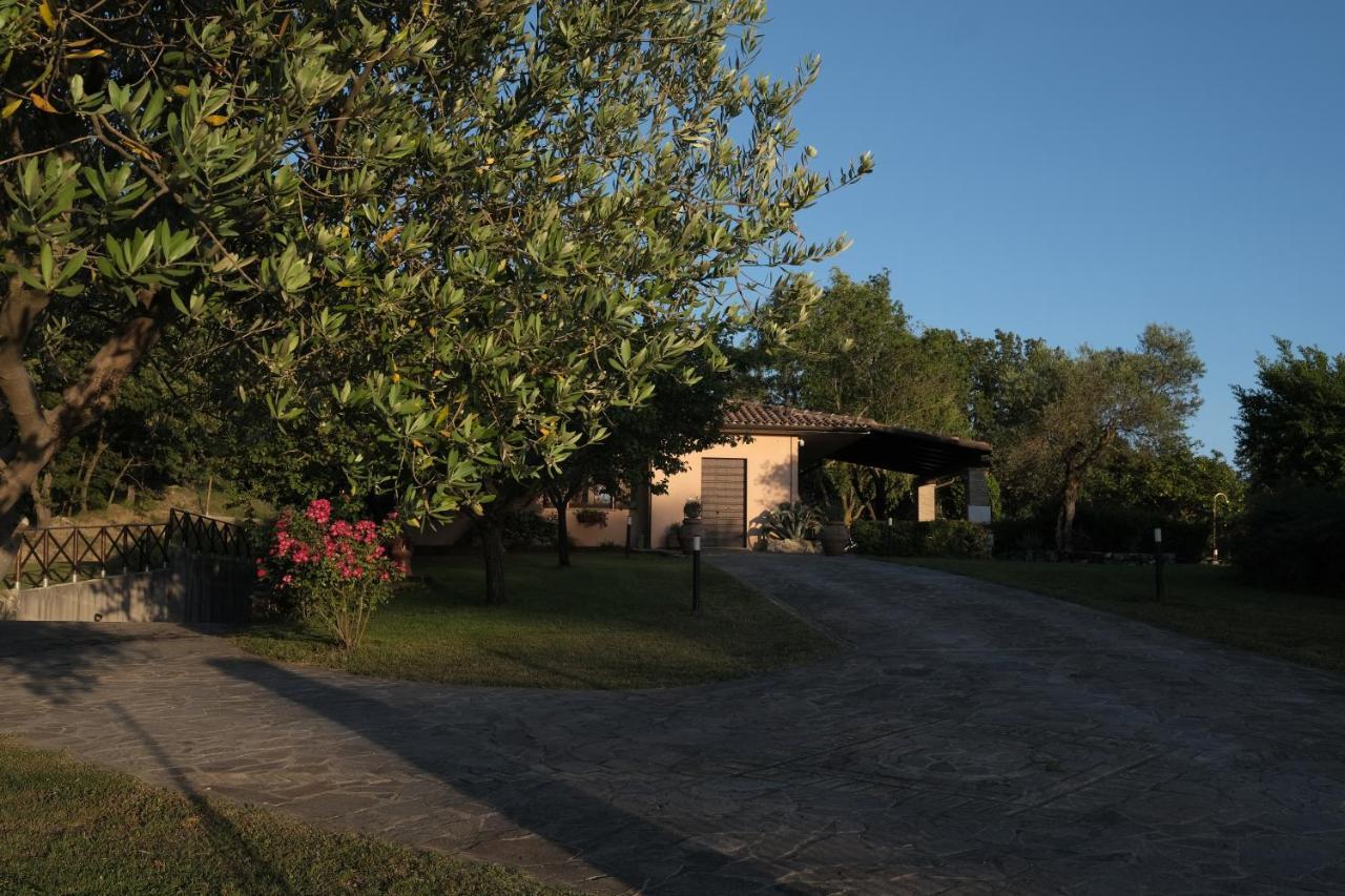 Casa Vacanze Colonnata 구비오 외부 사진
