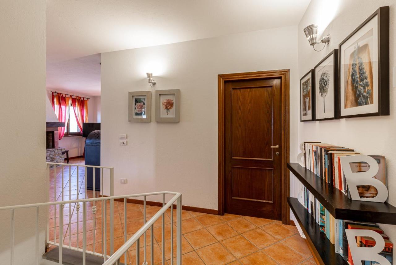 Casa Vacanze Colonnata 구비오 외부 사진